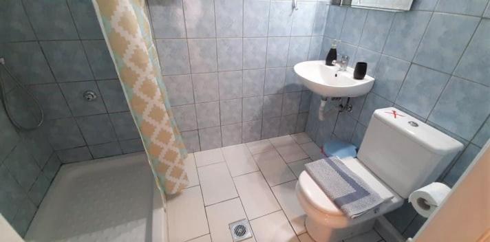 Evelyn Home Liménasz Kültér fotó