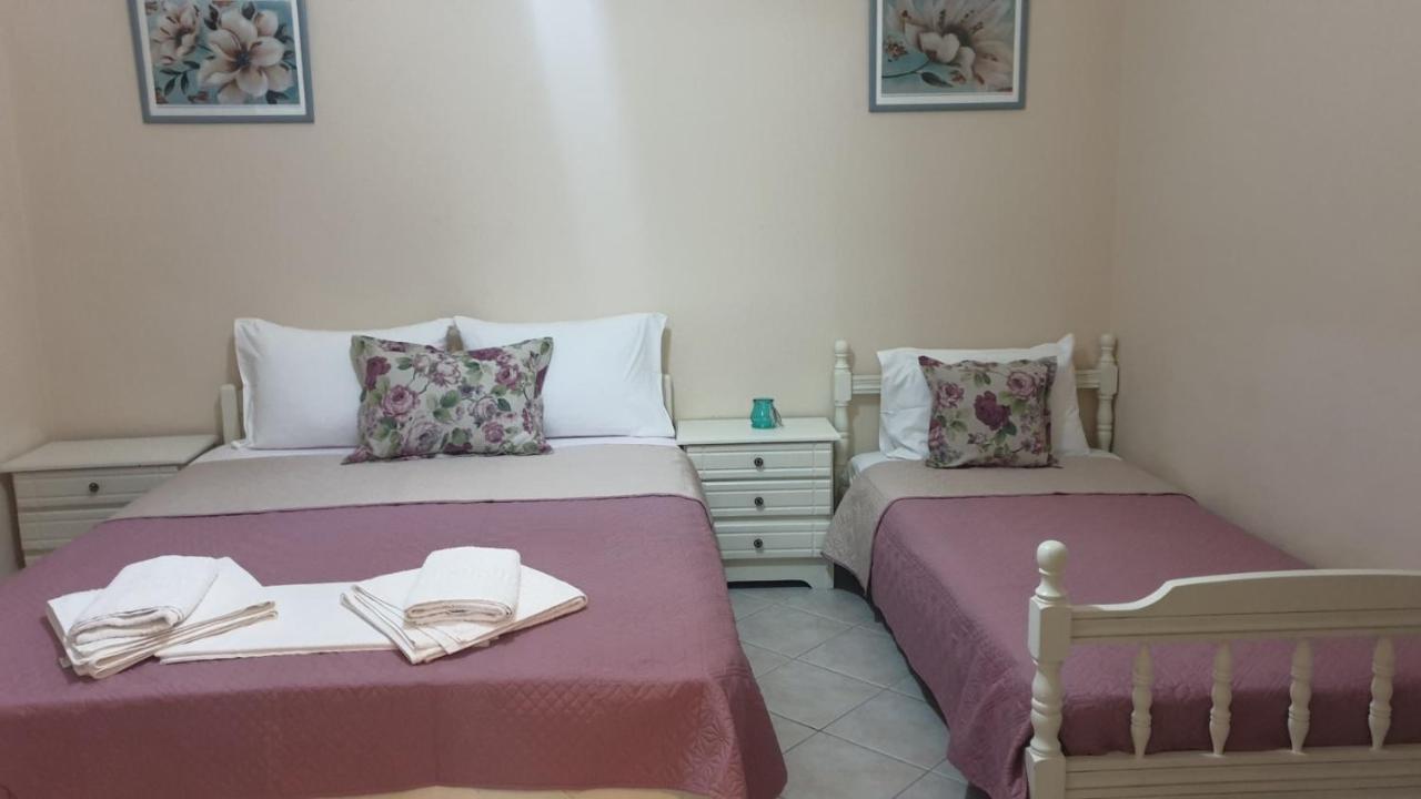 Evelyn Home Liménasz Kültér fotó
