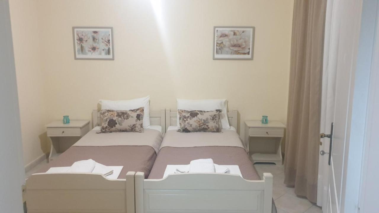 Evelyn Home Liménasz Kültér fotó